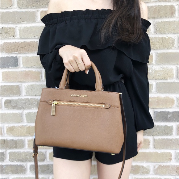 Gaby’sBags👜💕- Michael Kors Satchel Bag luggage - Picture 4 of 6